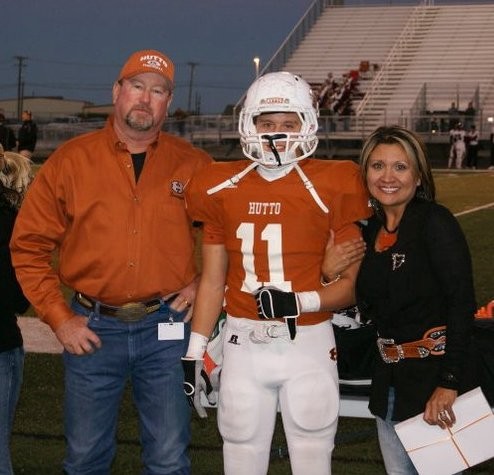 Major Davenport - Hutto High School Football, Golf (Hutto, Texas)
