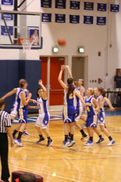 Olivia Zwayer - Olentangy High School Basketball (Lewis Center, Ohio)