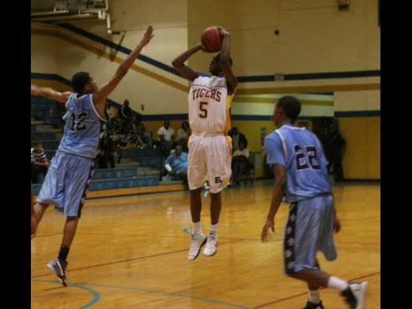 Michael Tige - Bradwell Institute Basketball (Hinesville, Georgia)